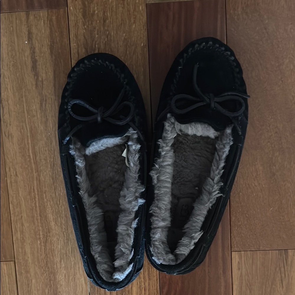 Black Fuzzy Lined Moccasins
